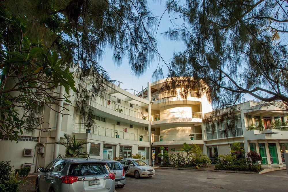 Chantillys On The Bay Port Vila Exterior photo