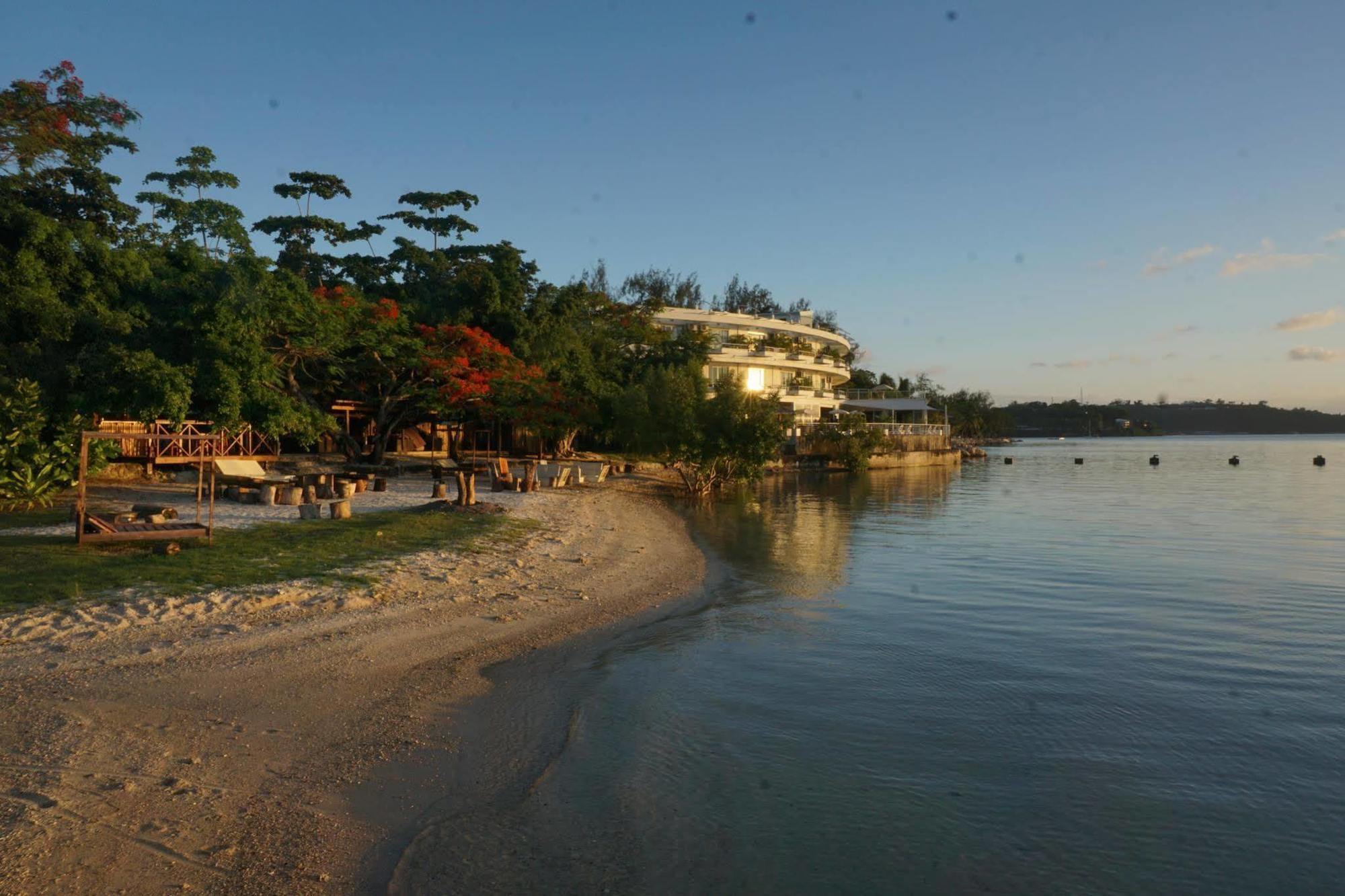 Chantillys On The Bay Port Vila Exterior photo